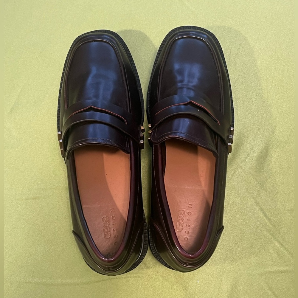 Dark Brown Loafers Women’s Size 10